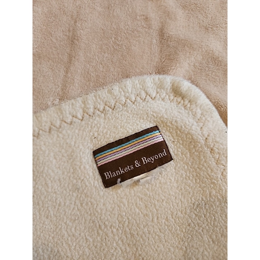 Vintage Blankets and Beyond Baby Blanket Fleece Cream Brown Stitch Rainbow Tag - Picture 1 of 4